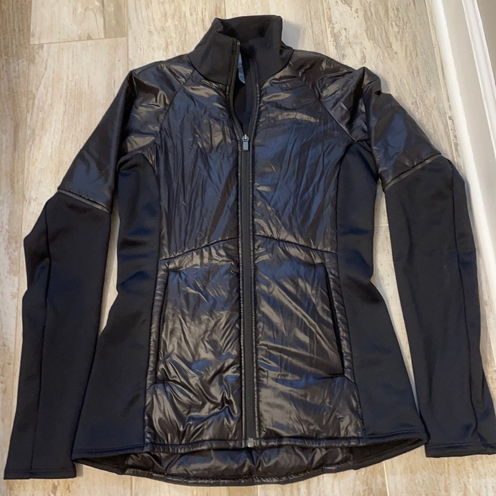 athleta back 1/2 puffer zip jacket